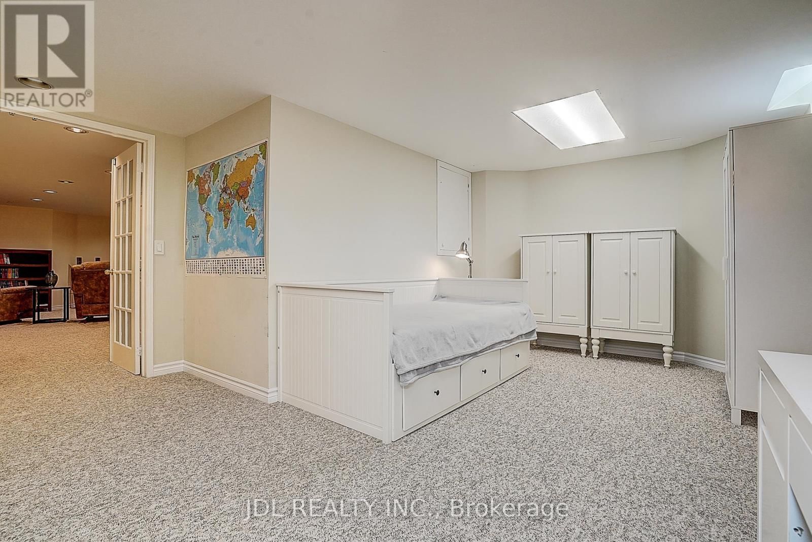 2 CATALINA CRESCENT Image 42