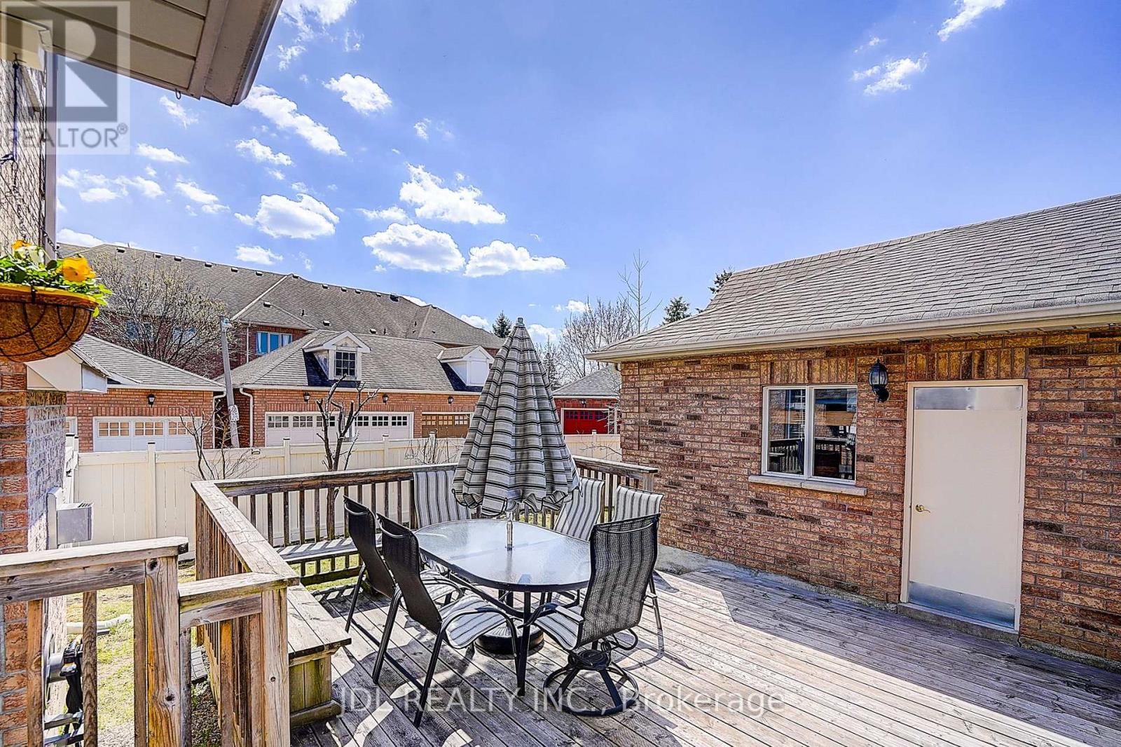 2 CATALINA CRESCENT Image 47