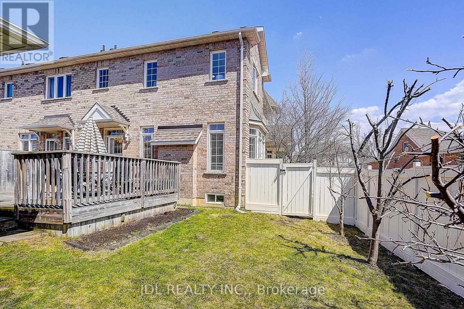 2 CATALINA CRESCENT Image 49