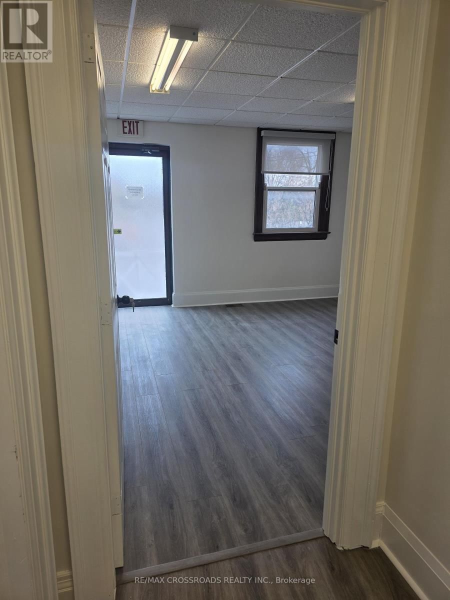 5 - 15221 YONGE STREET Image 13