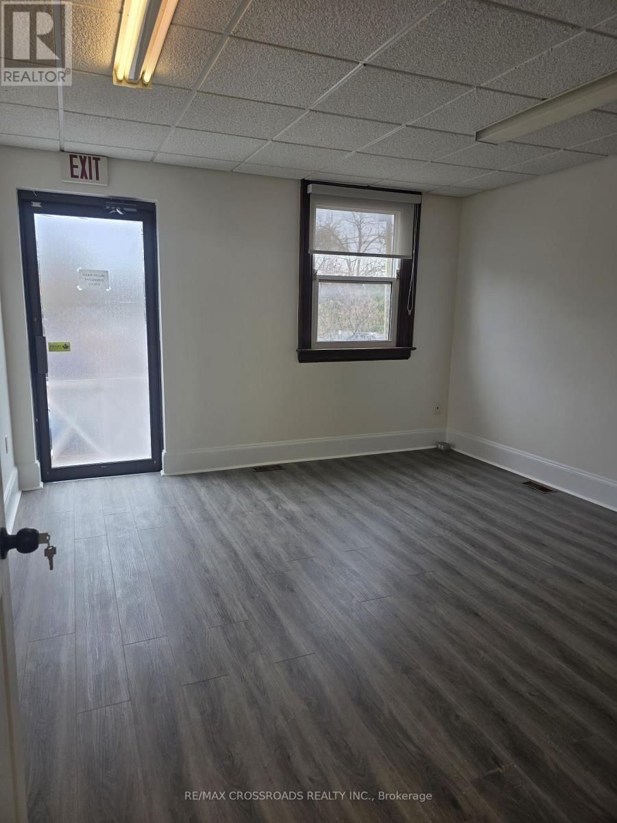 5 - 15221 YONGE STREET Image 16