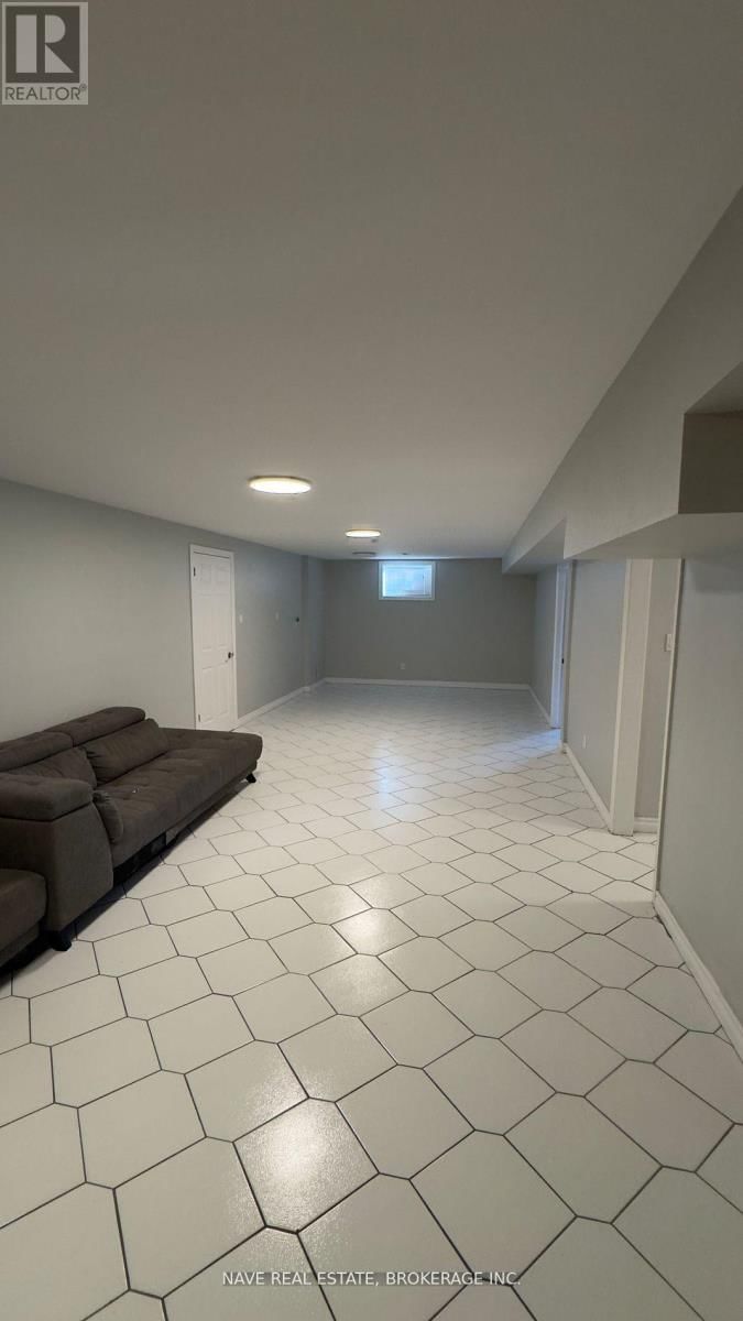 Basement - 86 ELGIN MILLS ROAD WEST Image 10