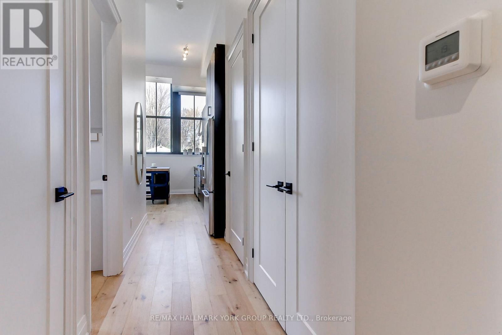 203 - 400 PARK AVENUE Image 11