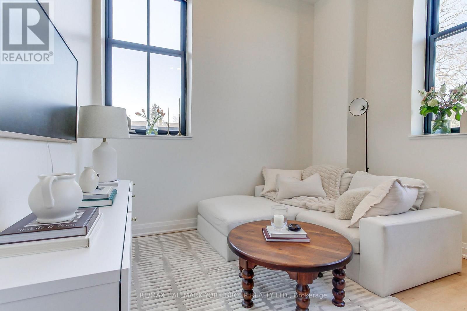 203 - 400 PARK AVENUE Image 19