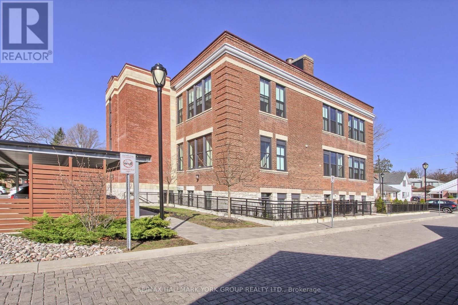 203 - 400 PARK AVENUE Image 33