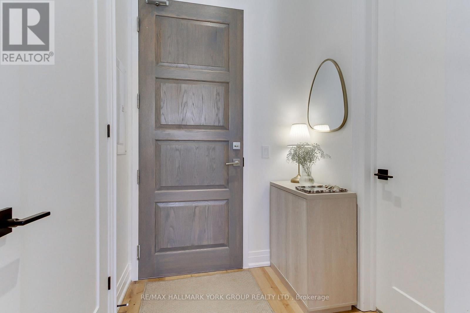 203 - 400 PARK AVENUE Image 9