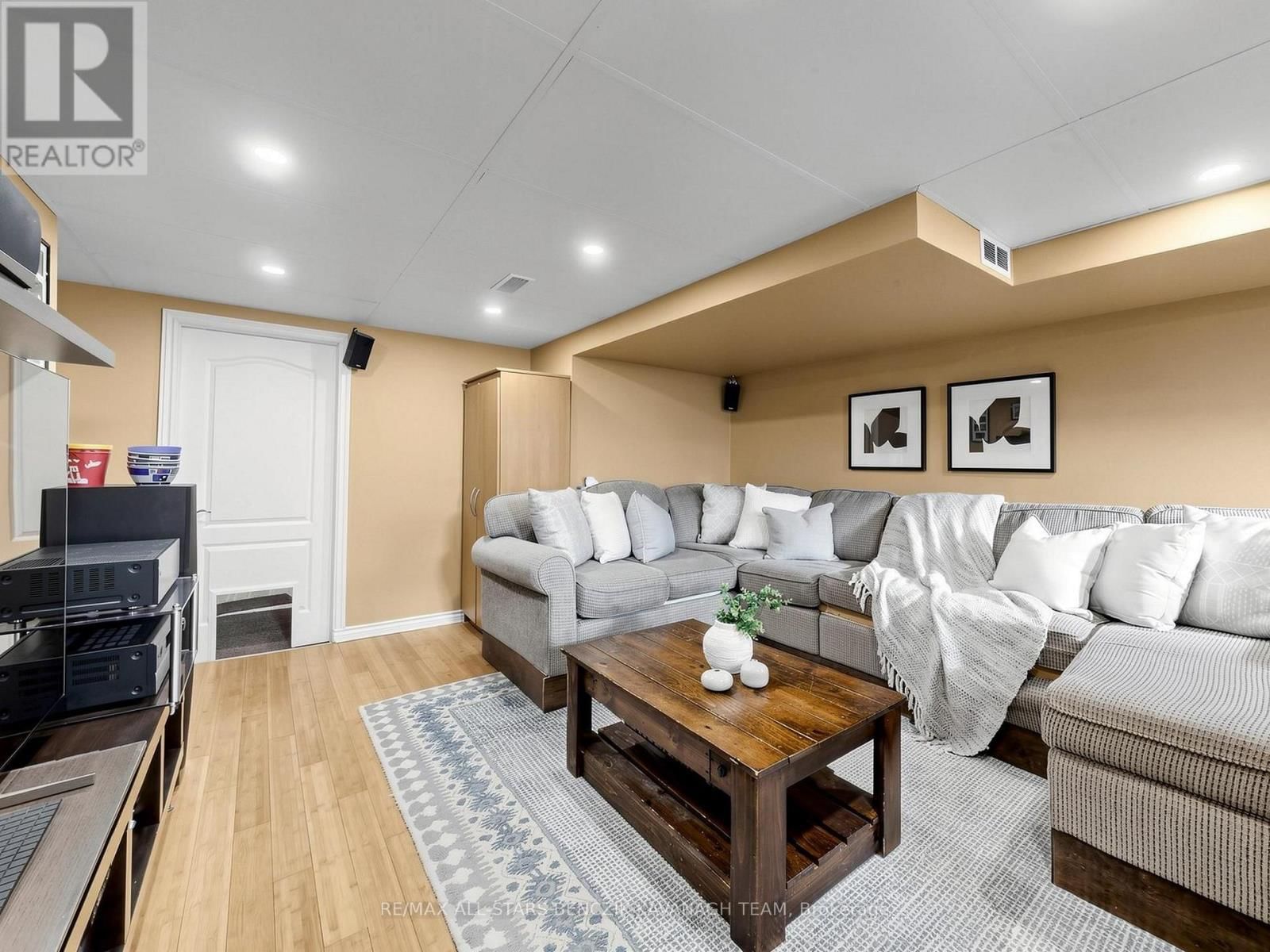 225 WALKERVILLE ROAD Image 22