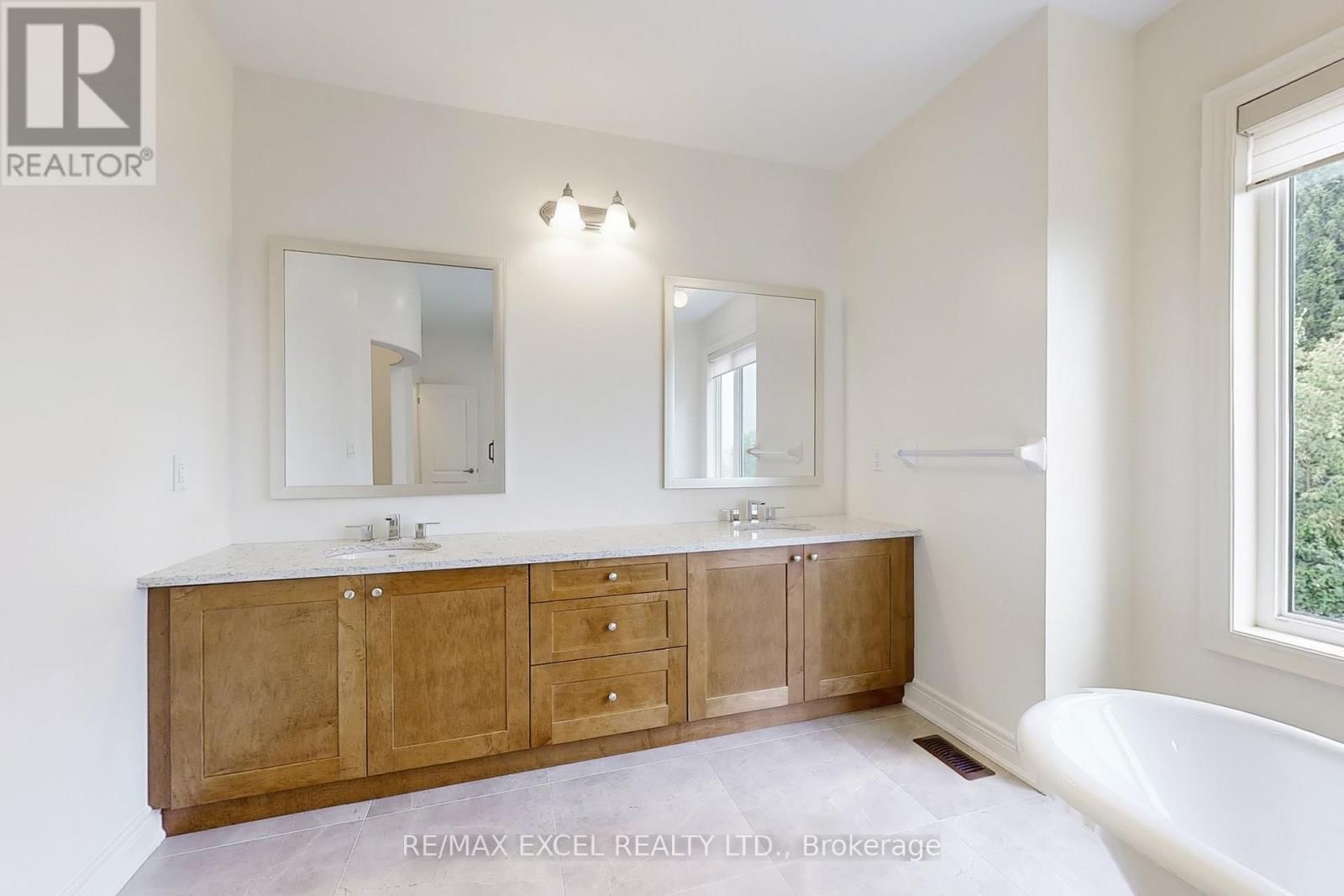 29 NIGHT SKY COURT Image 23