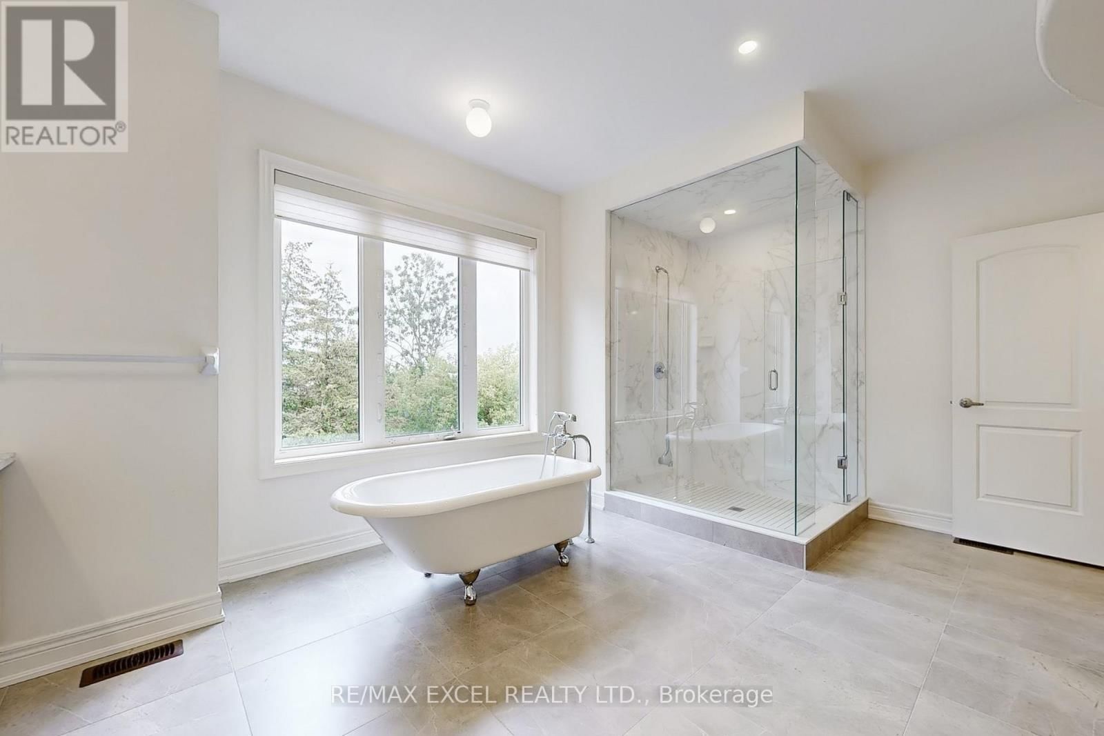 29 NIGHT SKY COURT Image 24