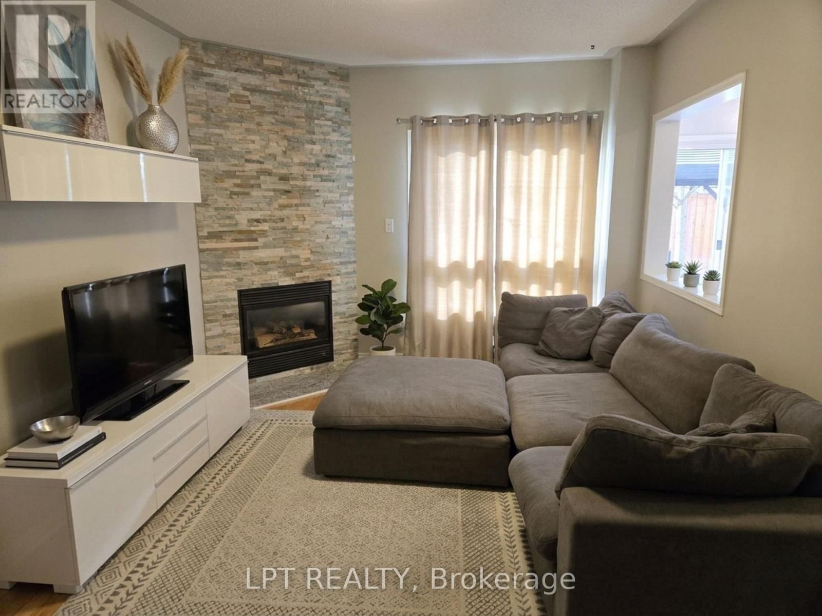 249 RUSHBROOK DRIVE Image 7