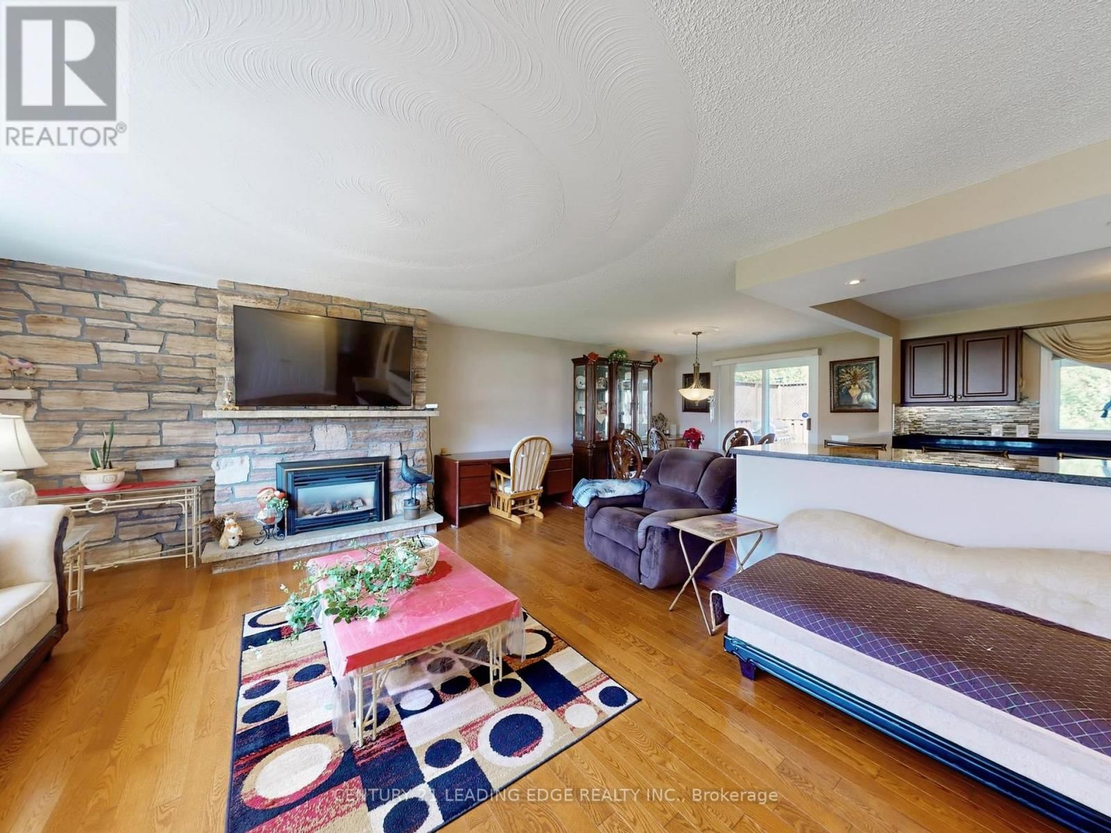 53 METRO ROAD NORTH Image 10