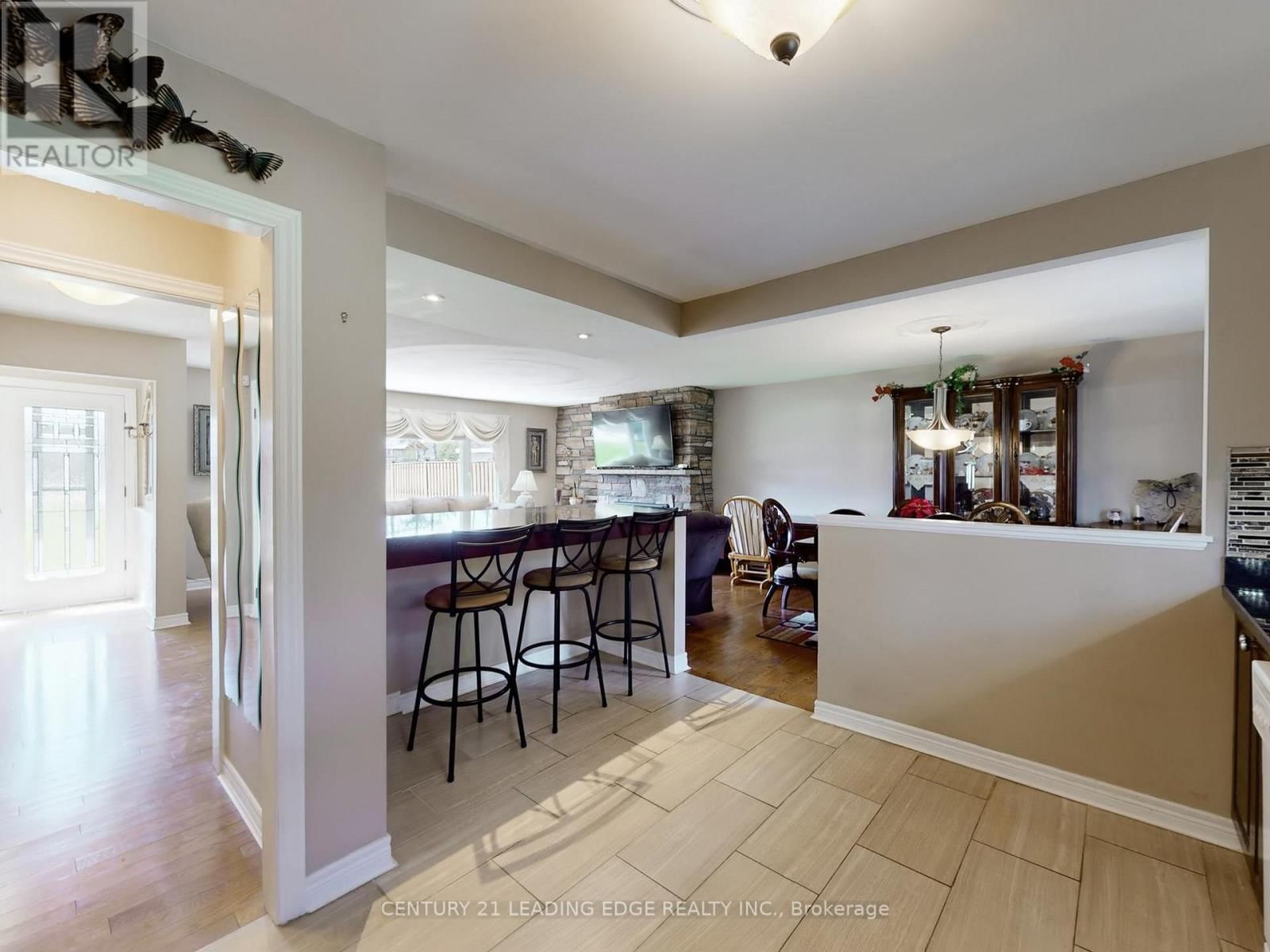 53 METRO ROAD NORTH Image 19