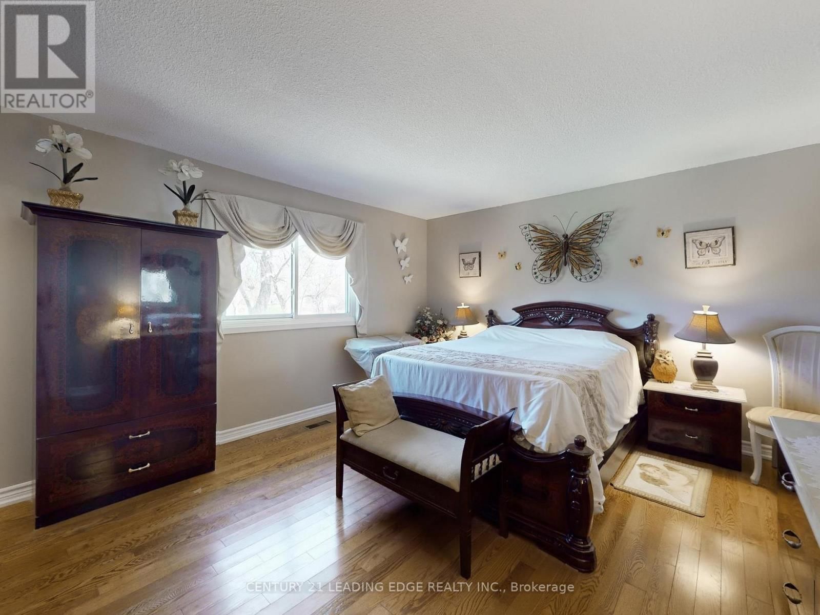 53 METRO ROAD NORTH Image 20