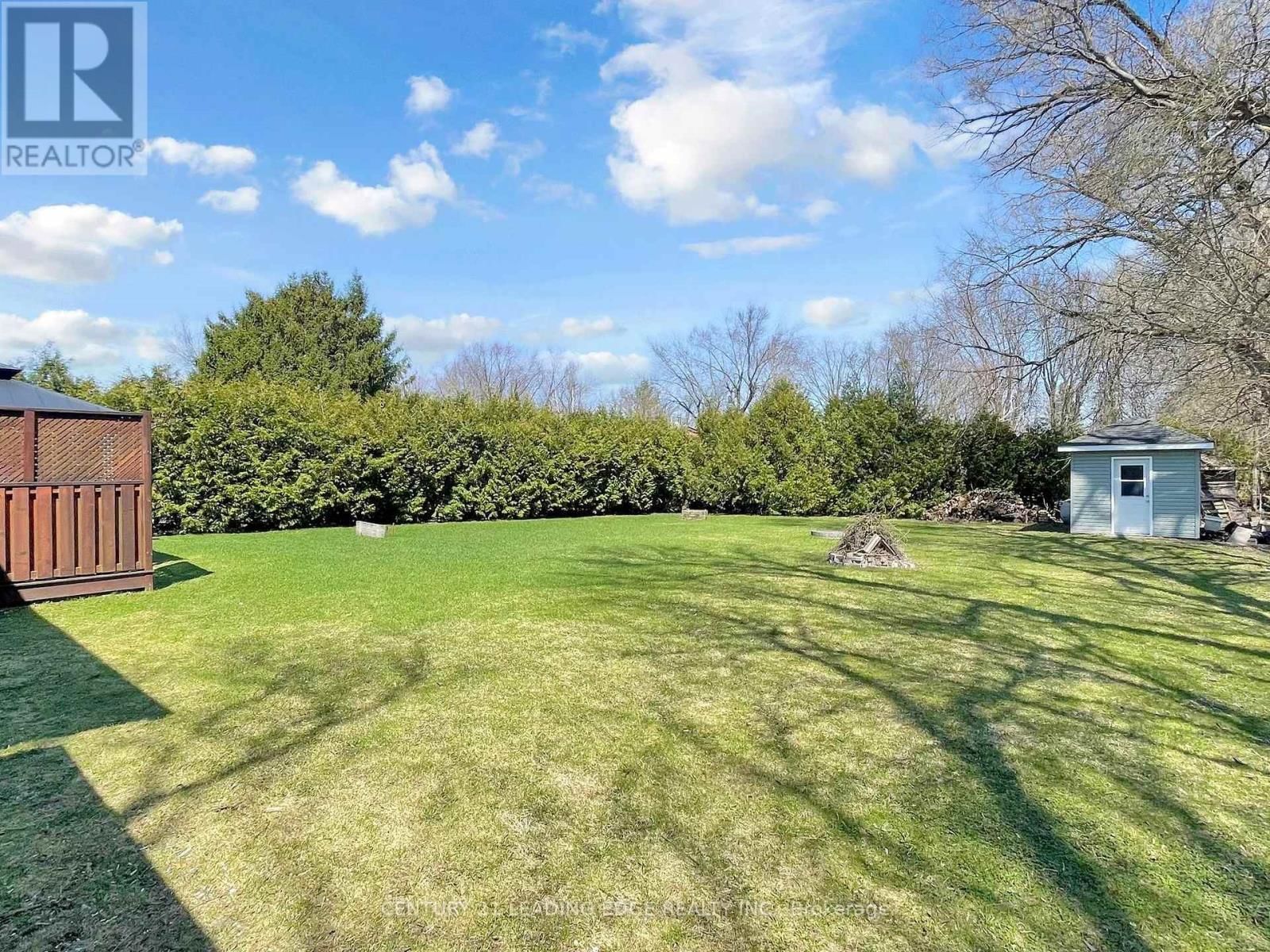 53 METRO ROAD NORTH Image 40