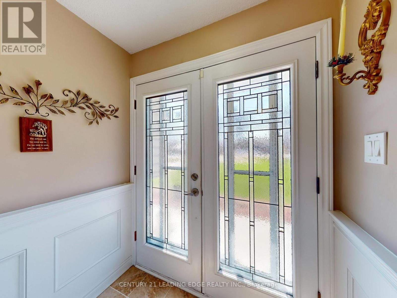 53 METRO ROAD NORTH Image 7