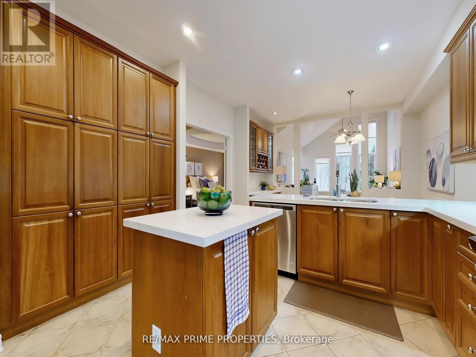 18 - 11 BERCZY CREEK WAY Image 14