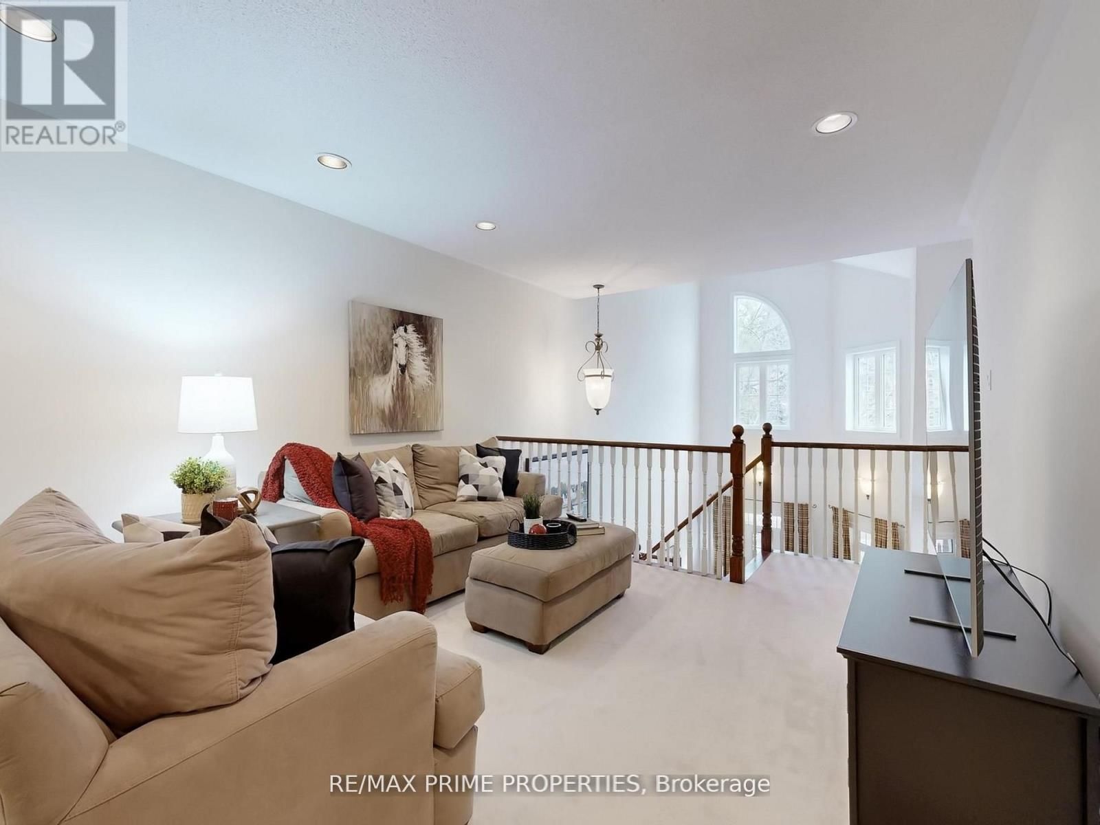 18 - 11 BERCZY CREEK WAY Image 31