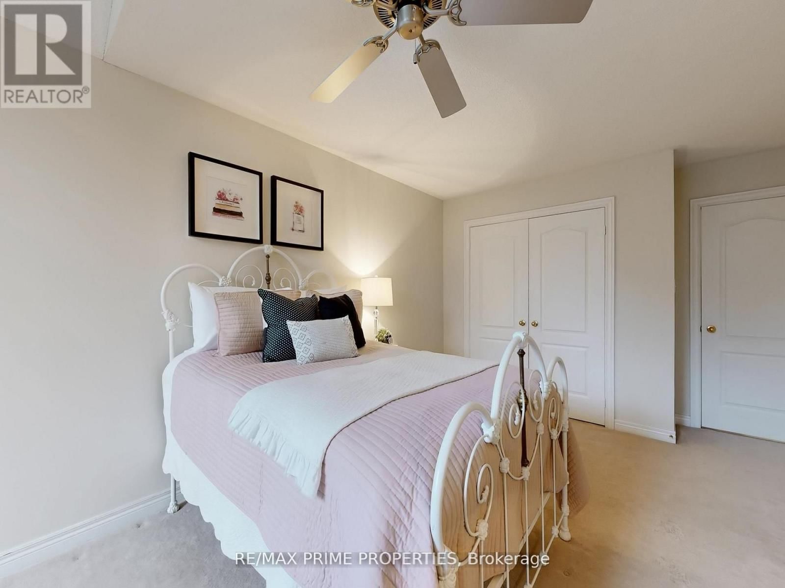 18 - 11 BERCZY CREEK WAY Image 36