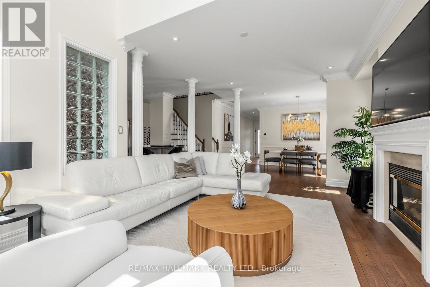 341 KIRKVALLEY CRESCENT Image 11