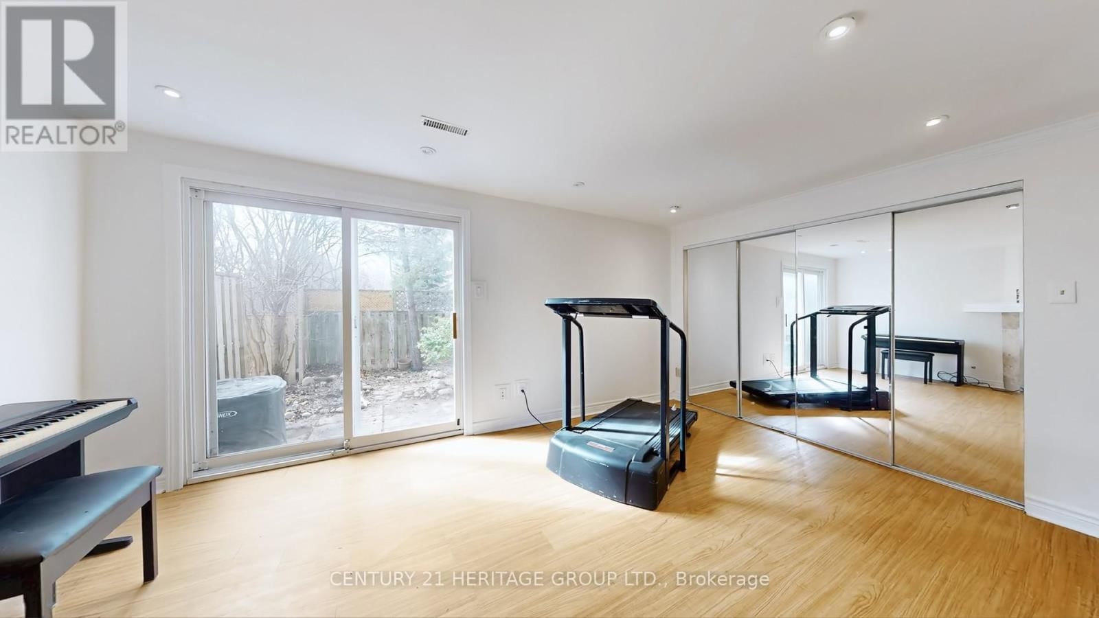 34 DUNKELD WAY Image 29