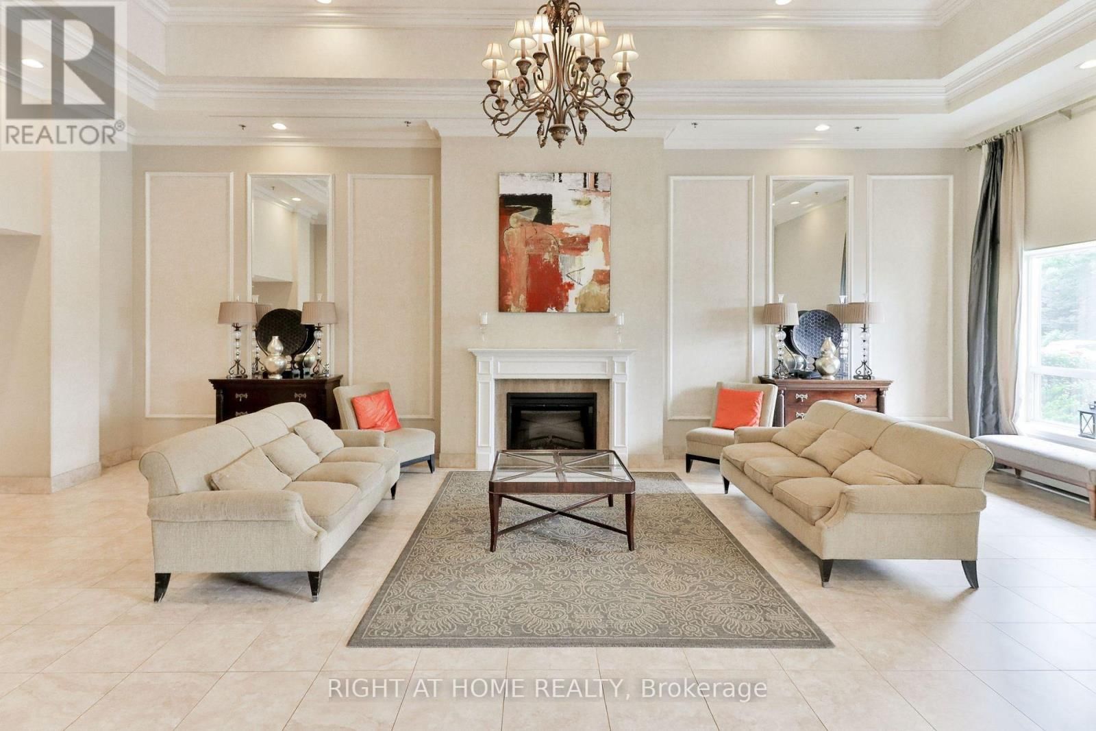 305 - 8 MAISON PARC COURT Image 4