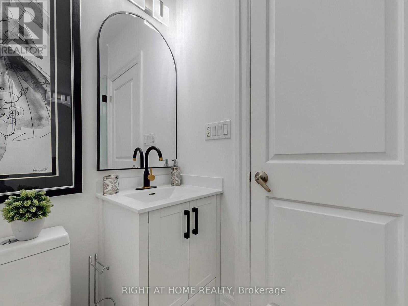 163 LEBOVIC CAMPUS DRIVE Image 21