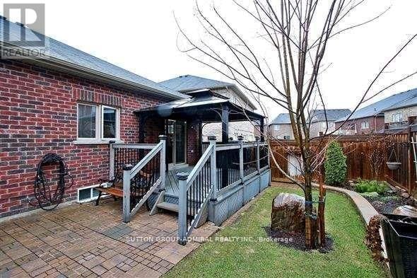 492 KWAPIS BOULEVARD Image 22