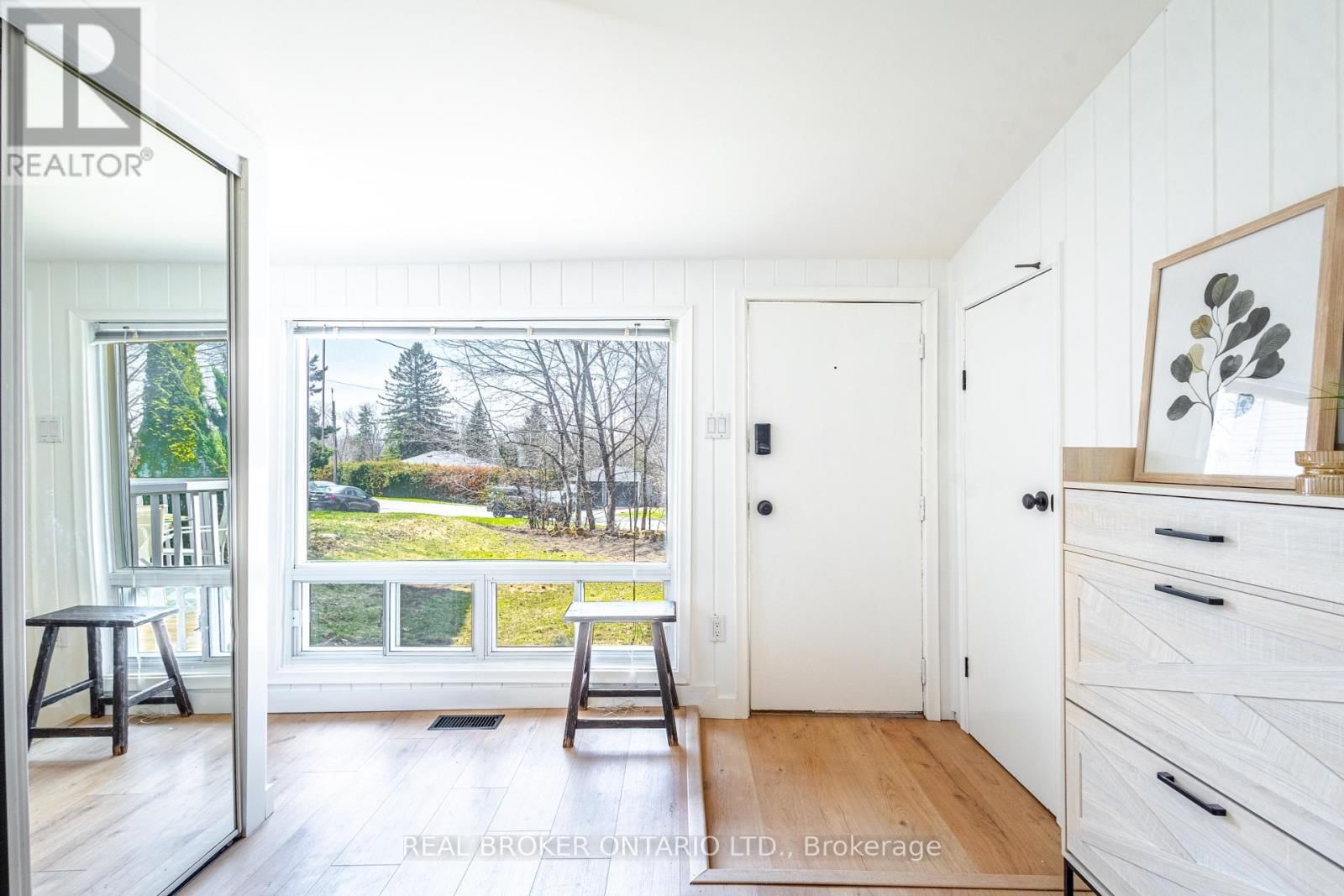 37 PINEWAY AVENUE Image 10