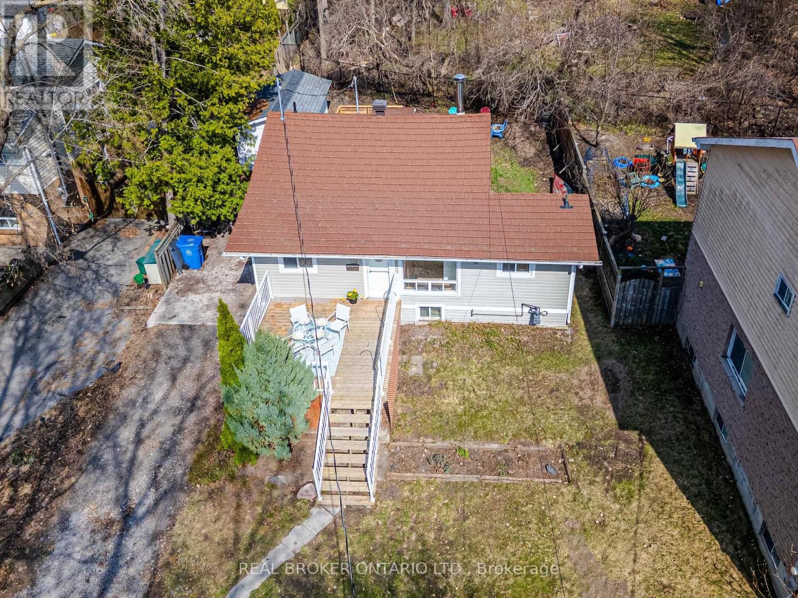 37 PINEWAY AVENUE Image 3