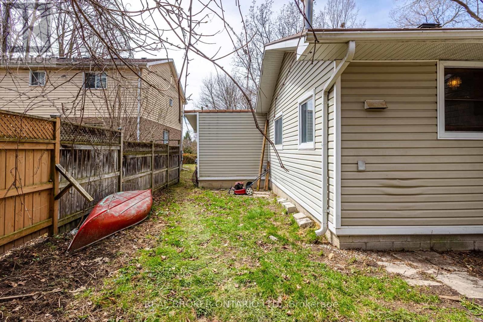 37 PINEWAY AVENUE Image 31