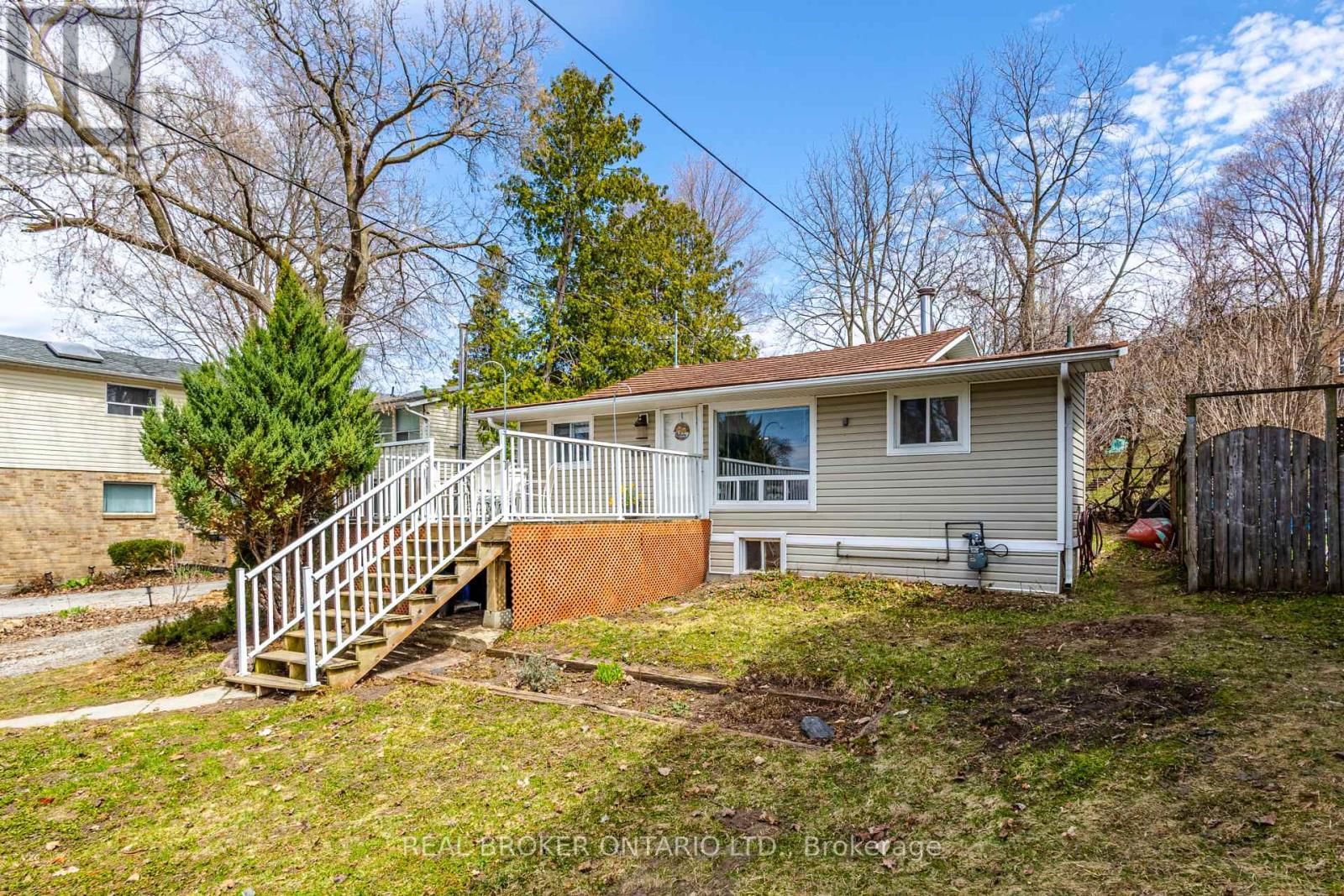 37 PINEWAY AVENUE Image 33