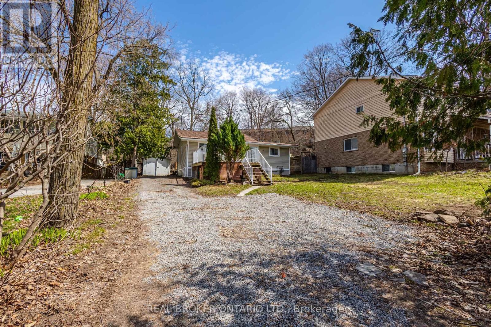 37 PINEWAY AVENUE Image 34