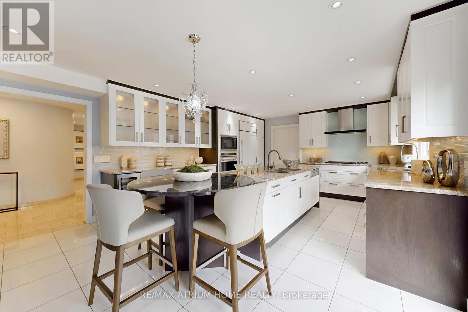 19 LIMCOMBE DRIVE Image 12