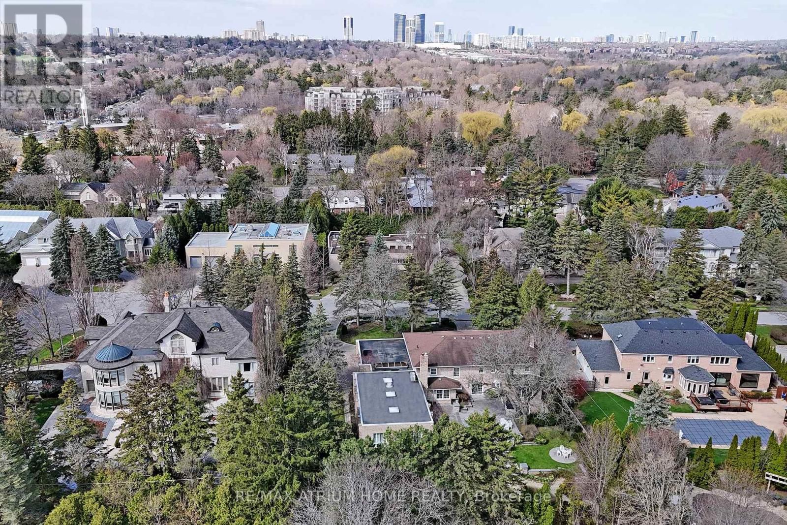 19 LIMCOMBE DRIVE Image 4