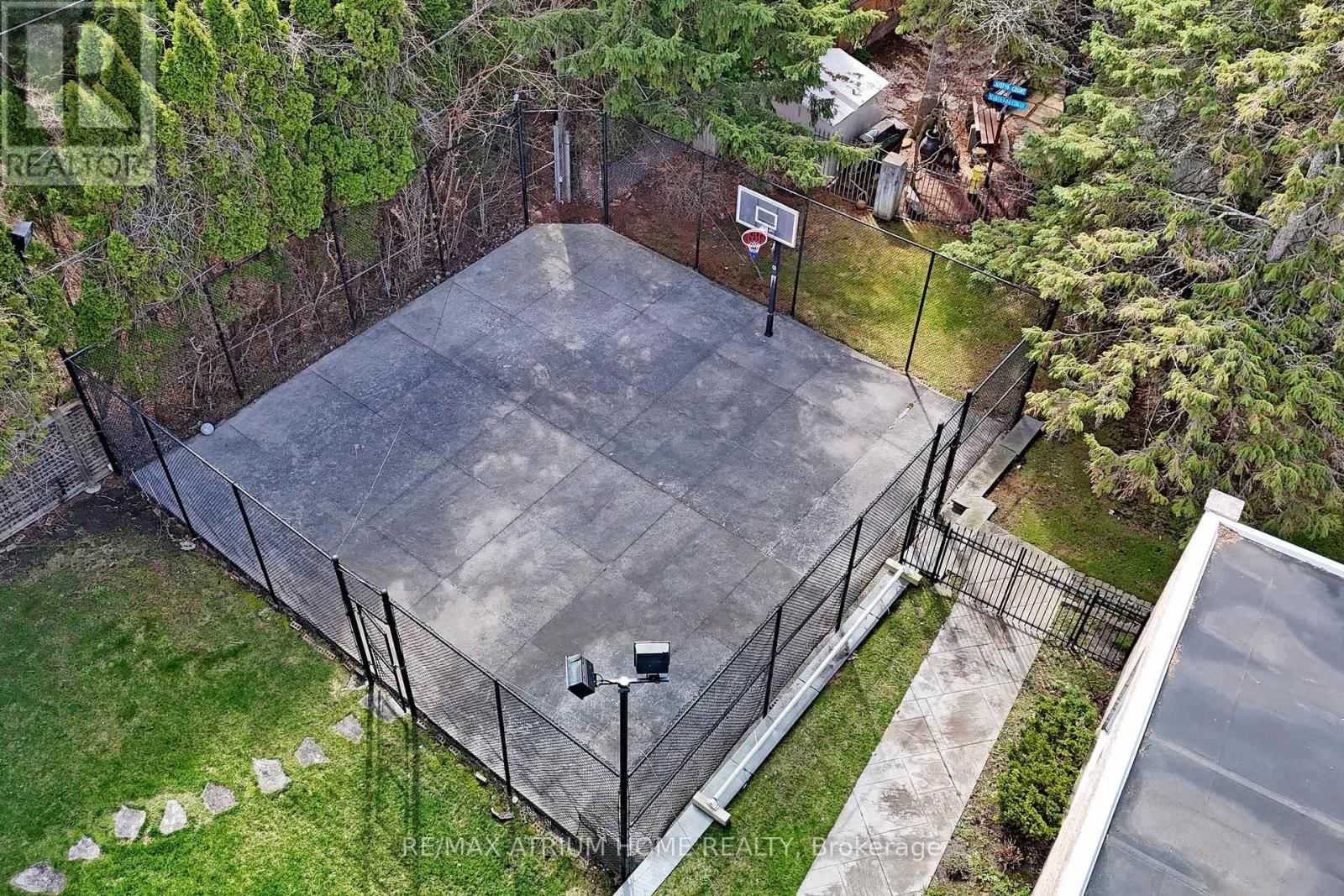 19 LIMCOMBE DRIVE Image 42