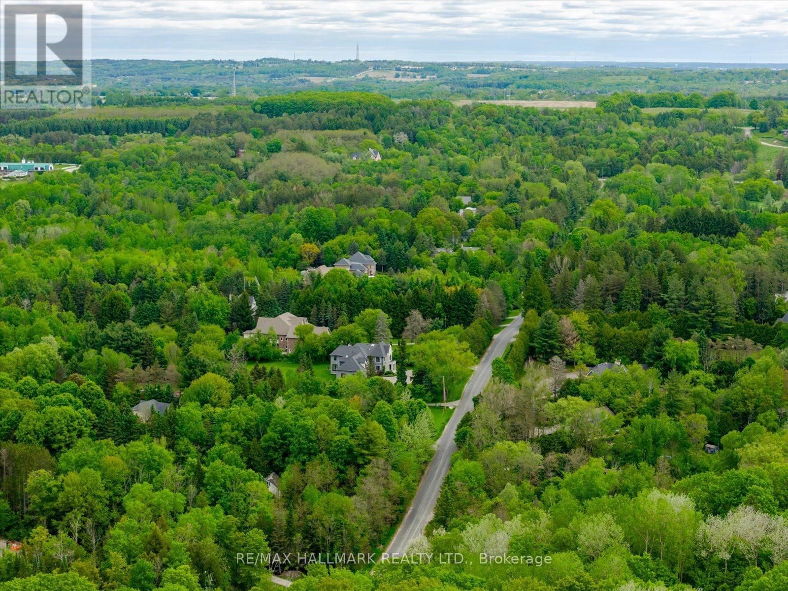 430 CHURCHILL AVENUE Image 19