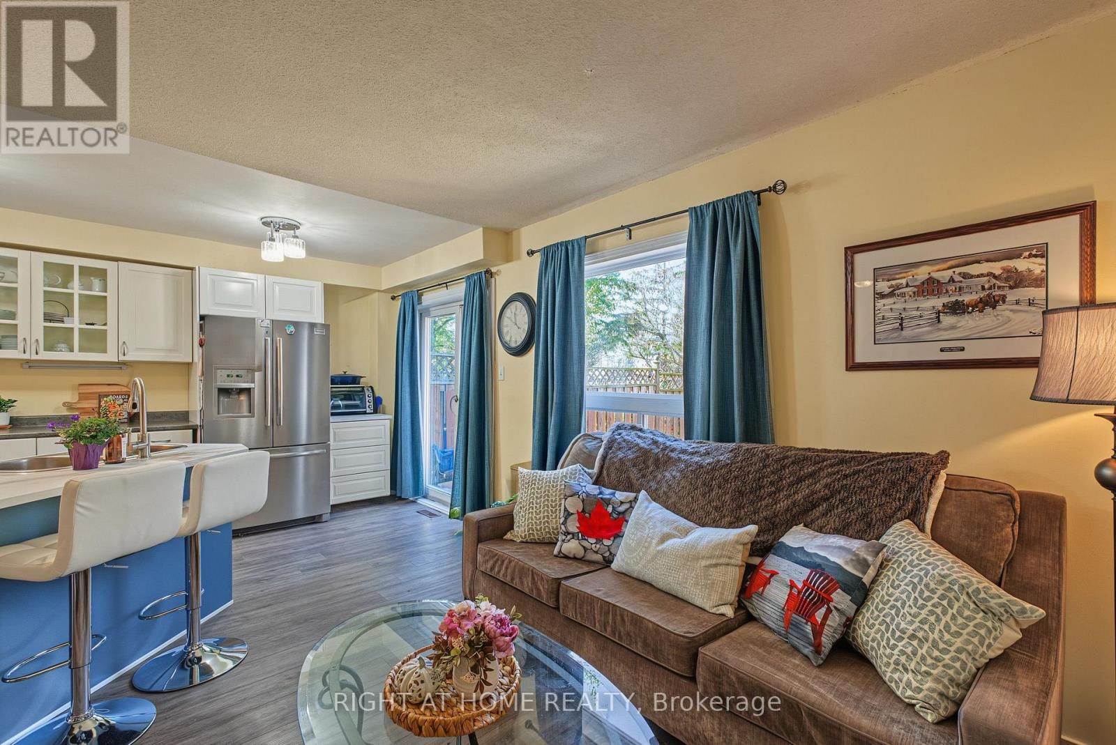 2158 FERGUSON STREET Image 10