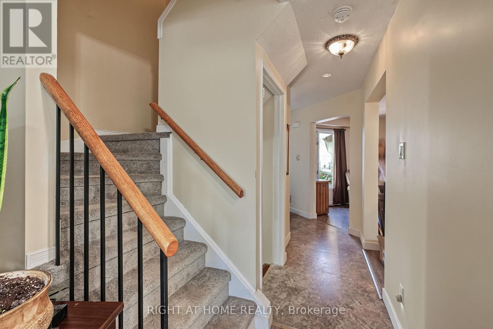 2158 FERGUSON STREET Image 15