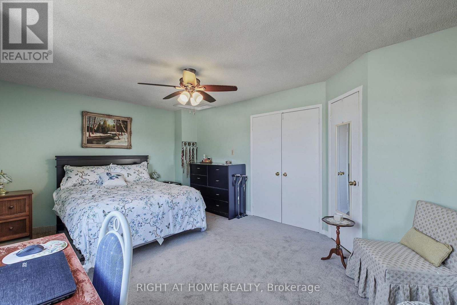 2158 FERGUSON STREET Image 17