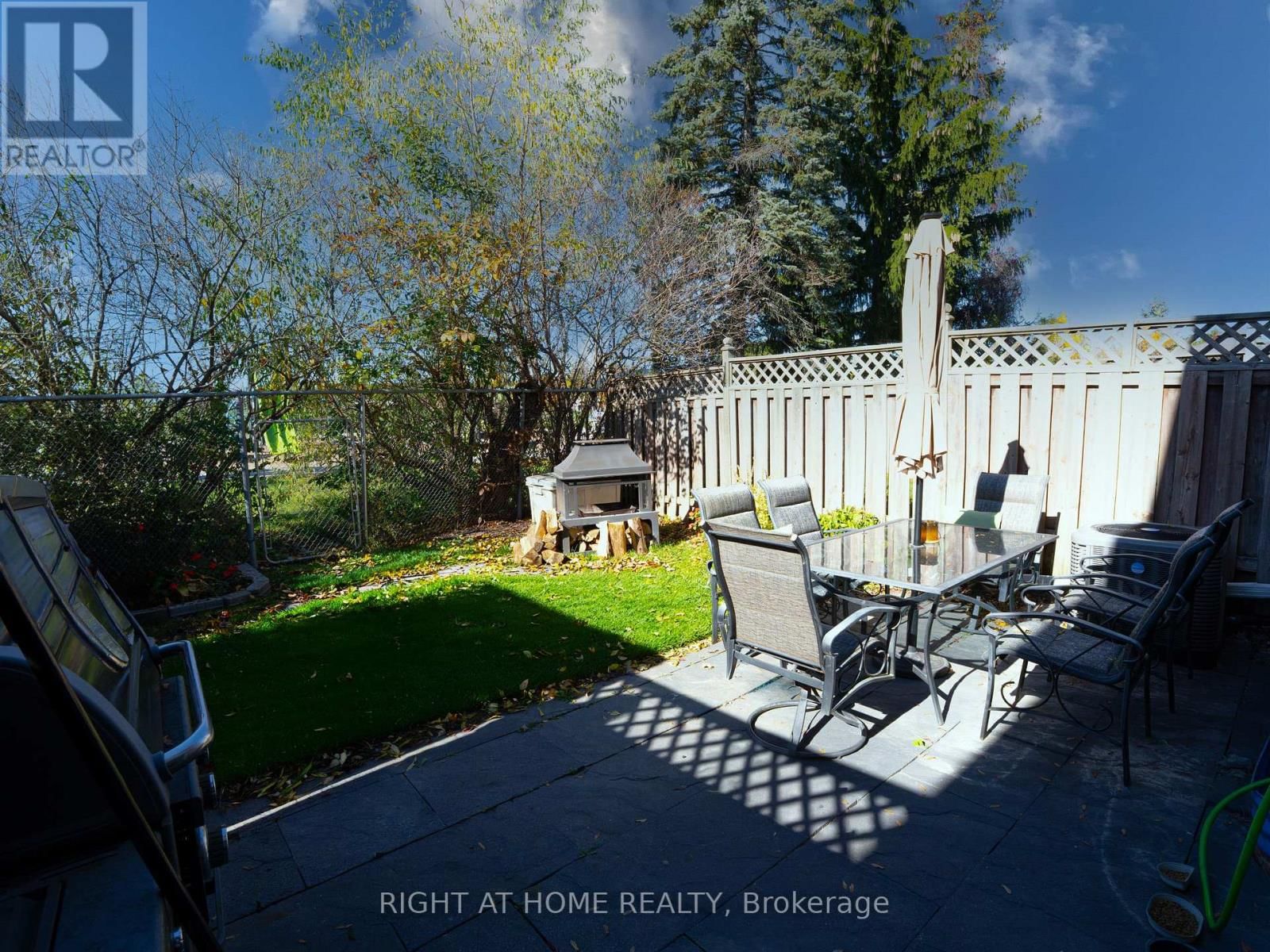 2158 FERGUSON STREET Image 26