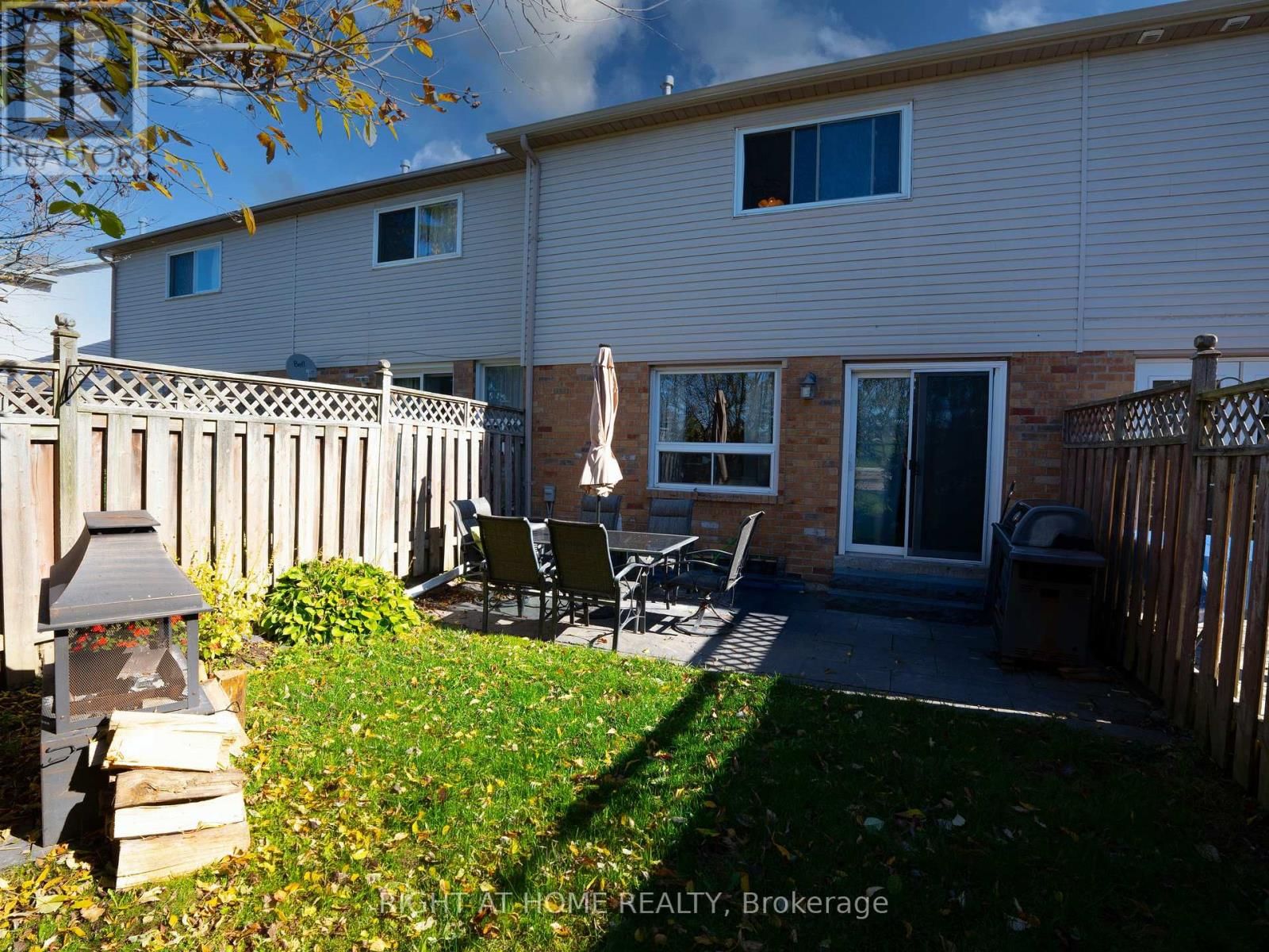 2158 FERGUSON STREET Image 27