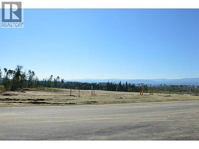 17 BELL Place | Mackenzie British Columbia | Slide Image Two