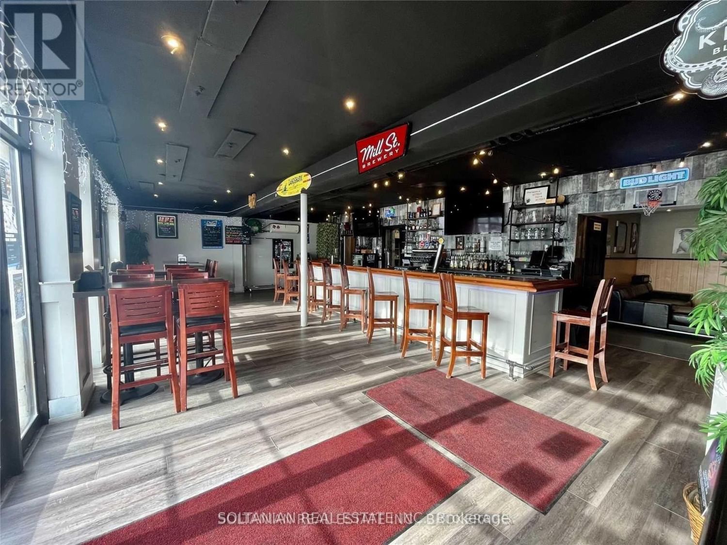 Restaurants for Sale in Canada