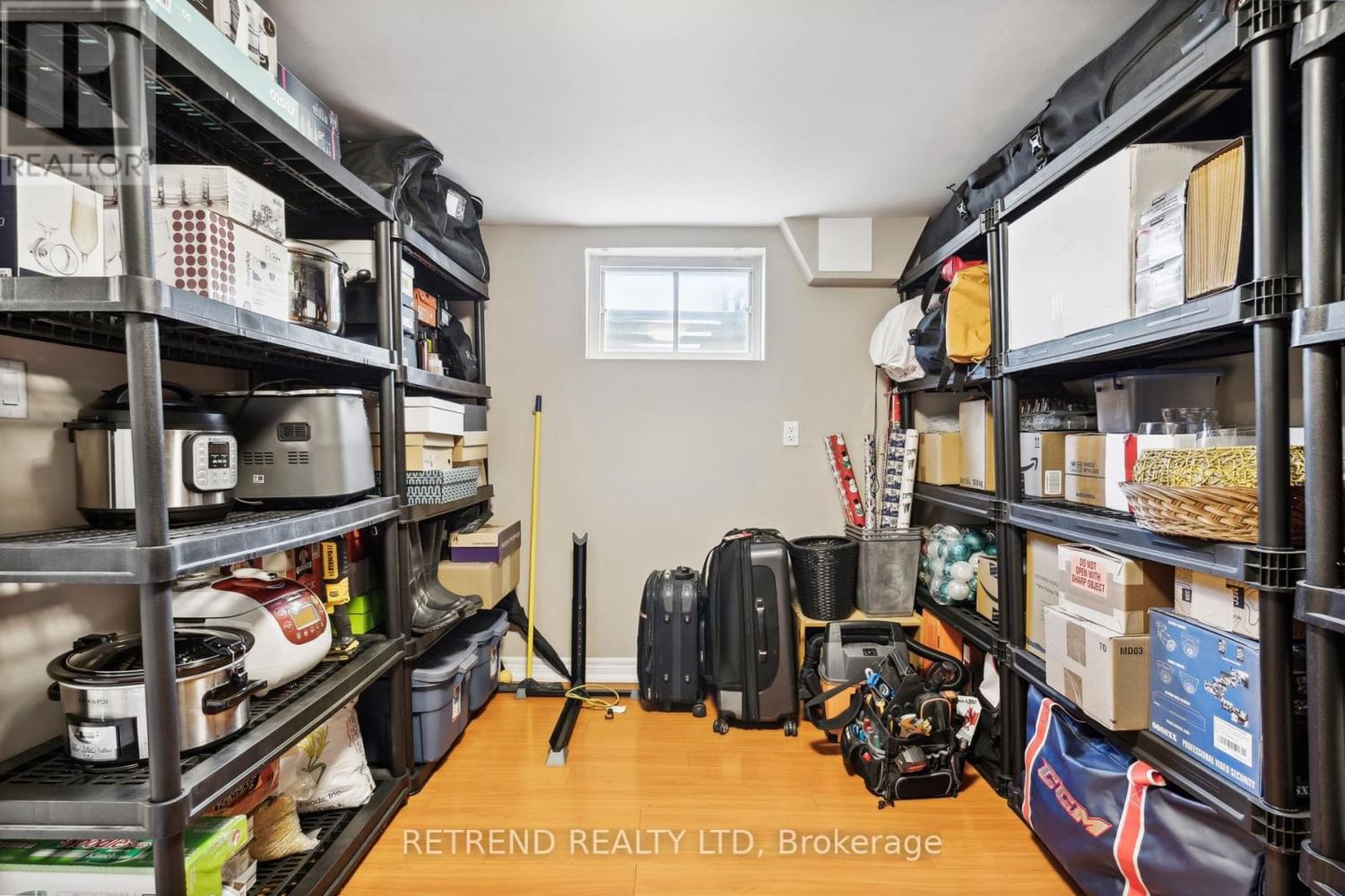 440 FERNLEIGH CIRC S Image 33