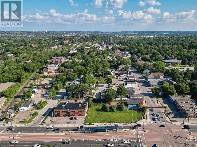 Image #1 of Commercial for Sale at 432/438 Davis Dr, Newmarket, Ontario