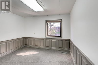 Commercial for Rent in Ontario