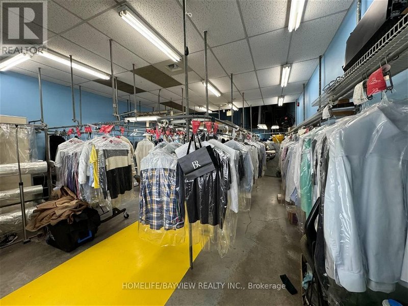 Image #1 of Business for Sale at #8 -9625 Yonge St E, Richmond Hill, Ontario