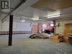 Commercial for Rent in Ontario