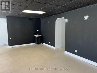 Commercial for Rent in Ontario