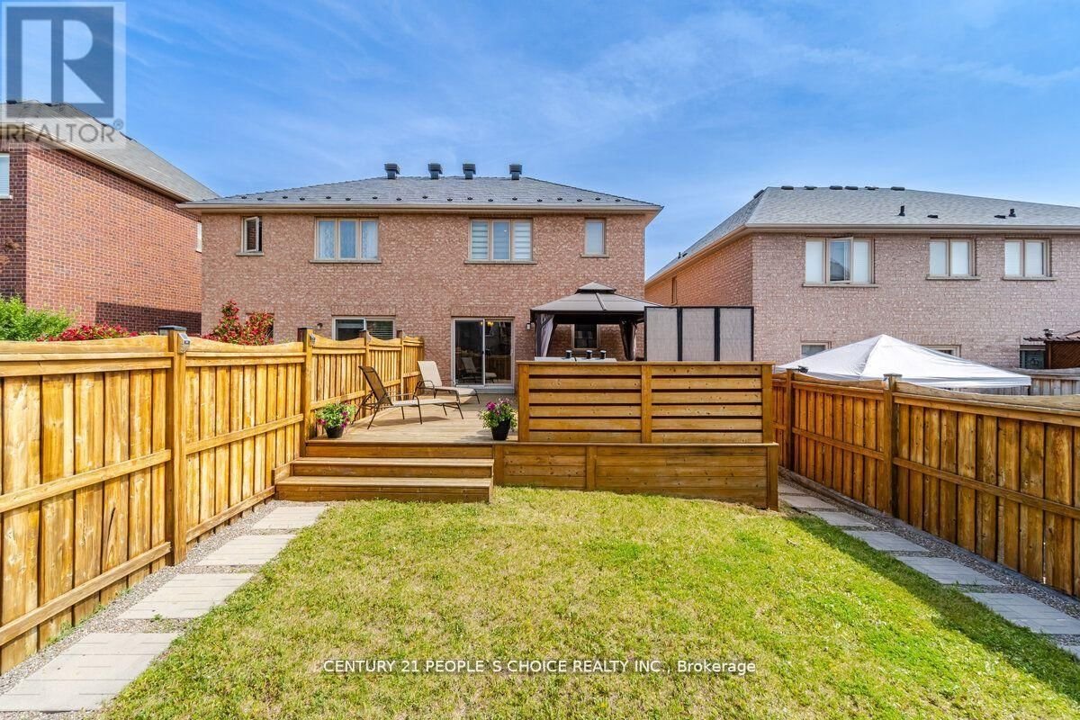 167 CHAYNA CRES Image 32
